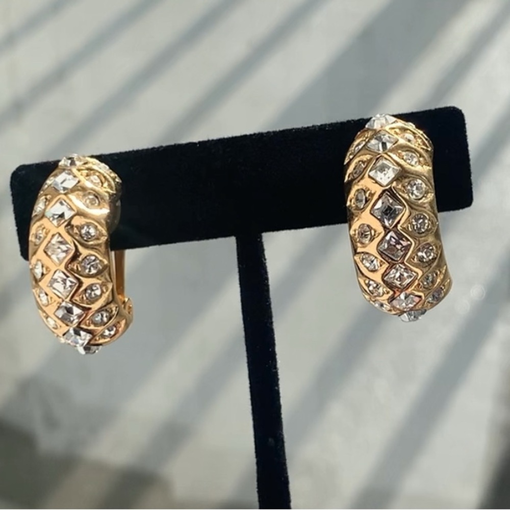 Vintage Christian Dior Gold and rhinestone Earrings with Intricate design